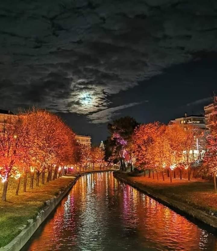 Panos House - High Luxury Apartment Trikala  Luaran gambar